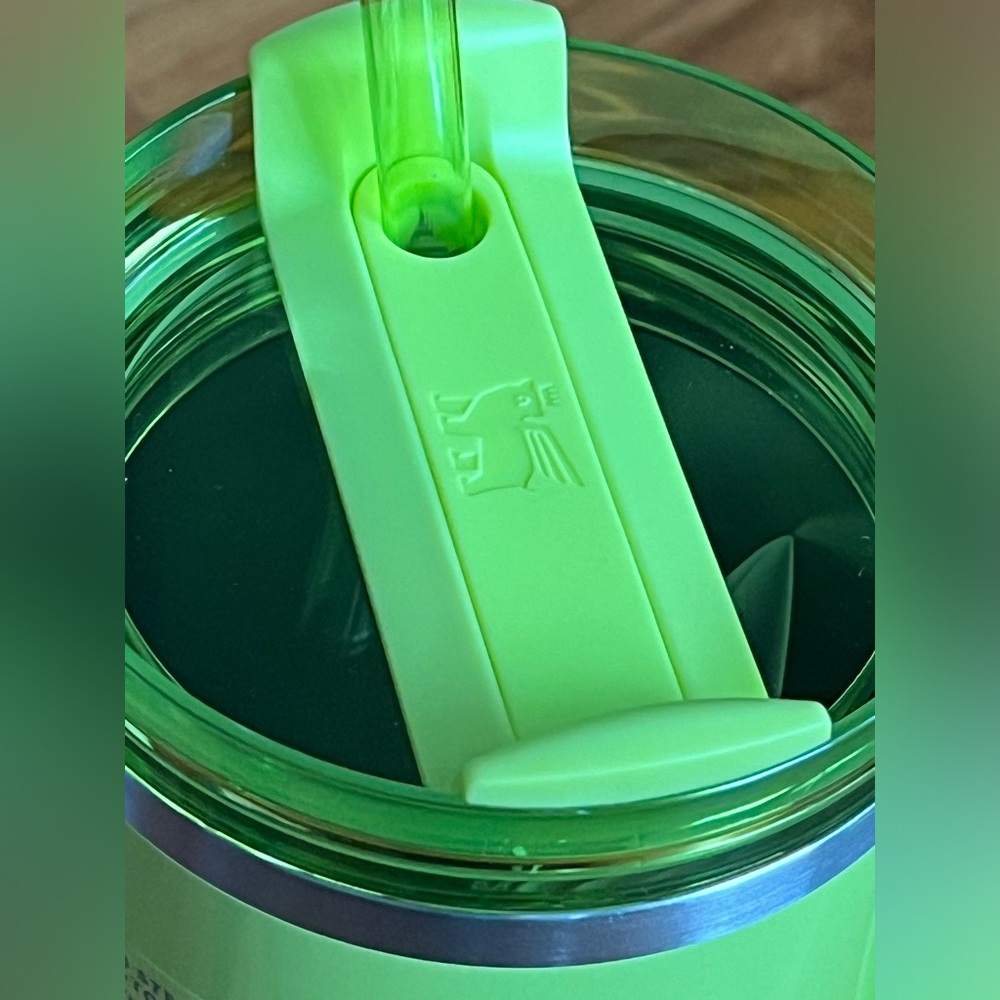 2024 Starbucks Stanley Tumbler Green/Yellow Pearl 40 oz.🌸 - Picture 8 of 9